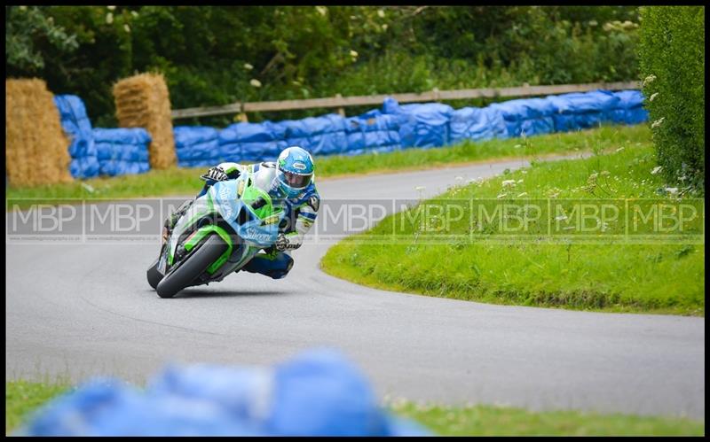 Cock O'The North, Oliver's Mount motorsport photography uk