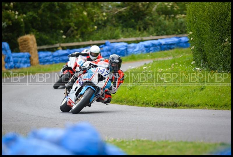 Cock O'The North, Oliver's Mount motorsport photography uk