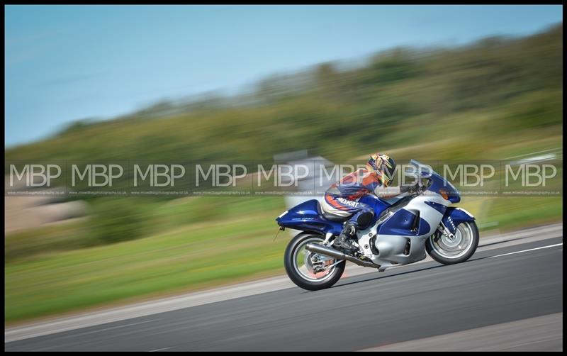 Straightliners Top Speed event motorsport photography uk