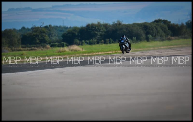 Straightliners Top Speed event motorsport photography uk