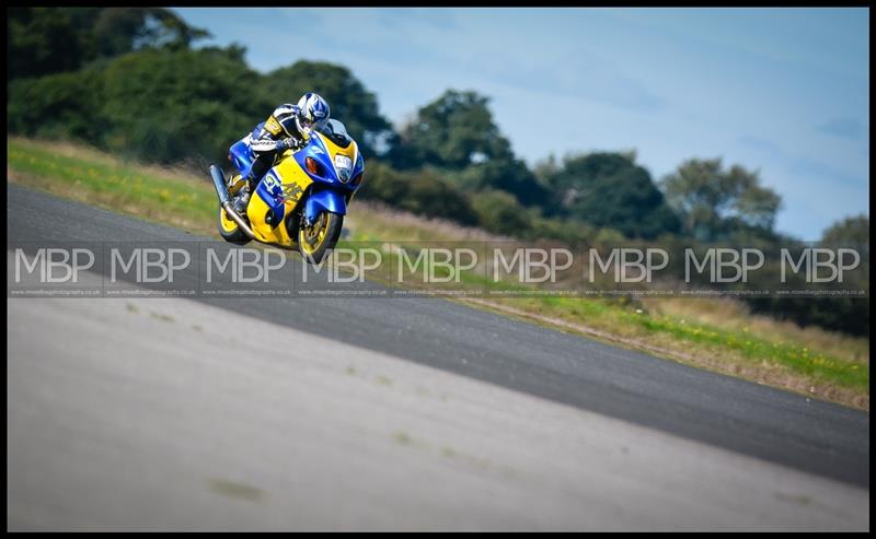 Straightliners Top Speed event motorsport photography uk