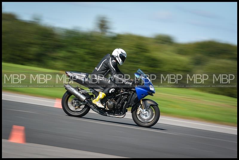 Straightliners Top Speed event motorsport photography uk