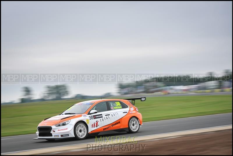 TCR UK, Croft Circuit motorsport photography uk