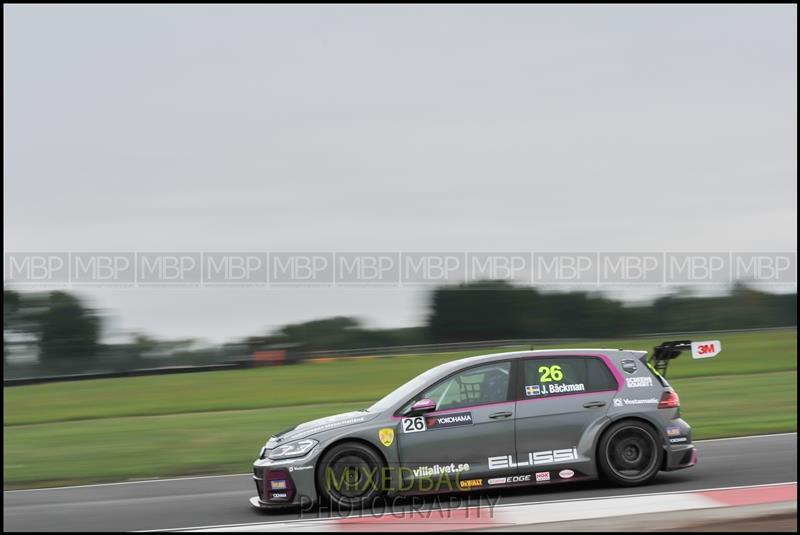 TCR UK, Croft Circuit motorsport photography uk