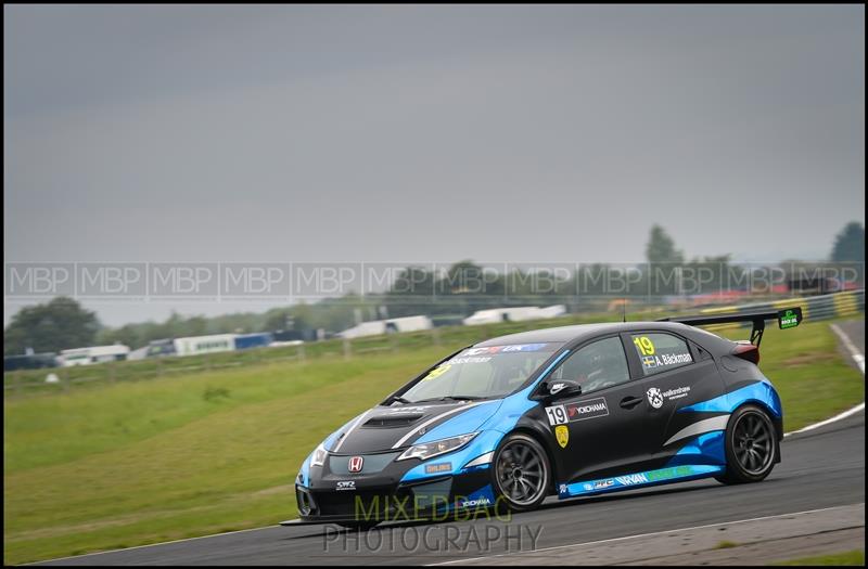 TCR UK, Croft Circuit motorsport photography uk