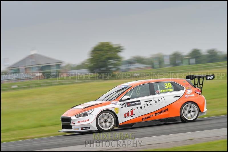 TCR UK, Croft Circuit motorsport photography uk