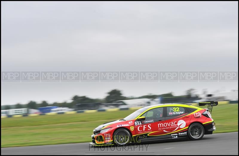 TCR UK, Croft Circuit motorsport photography uk