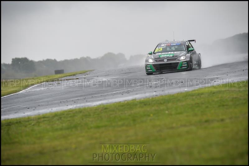 TCR UK, Croft Circuit motorsport photography uk