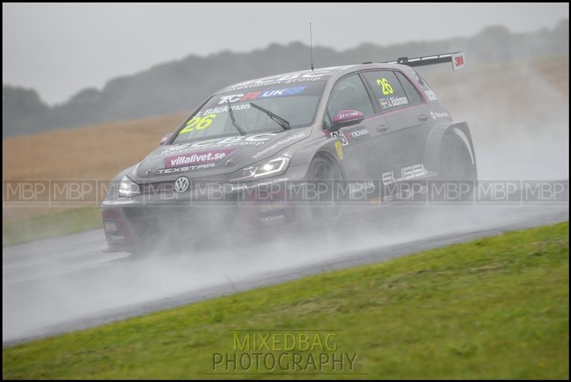 TCR UK, Croft Circuit motorsport photography uk