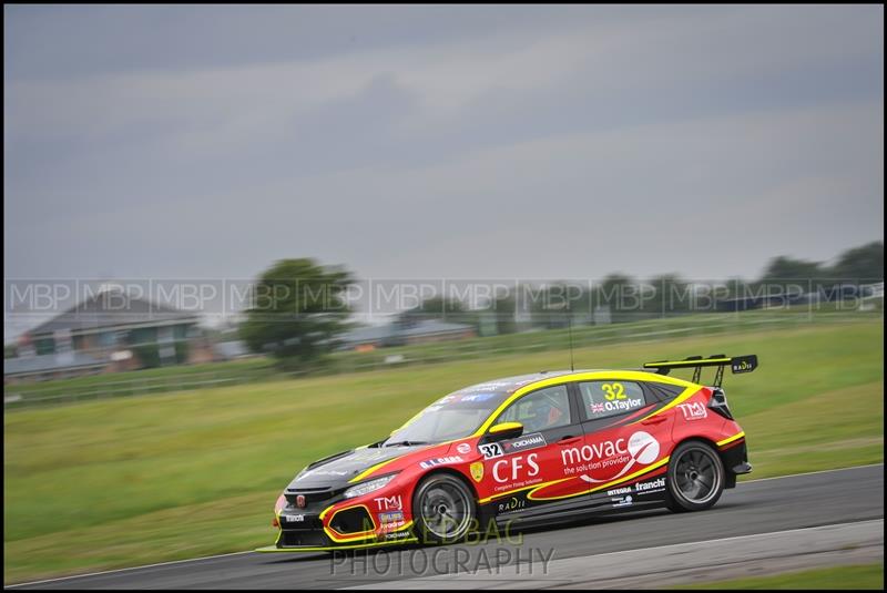 TCR UK, Croft Circuit motorsport photography uk