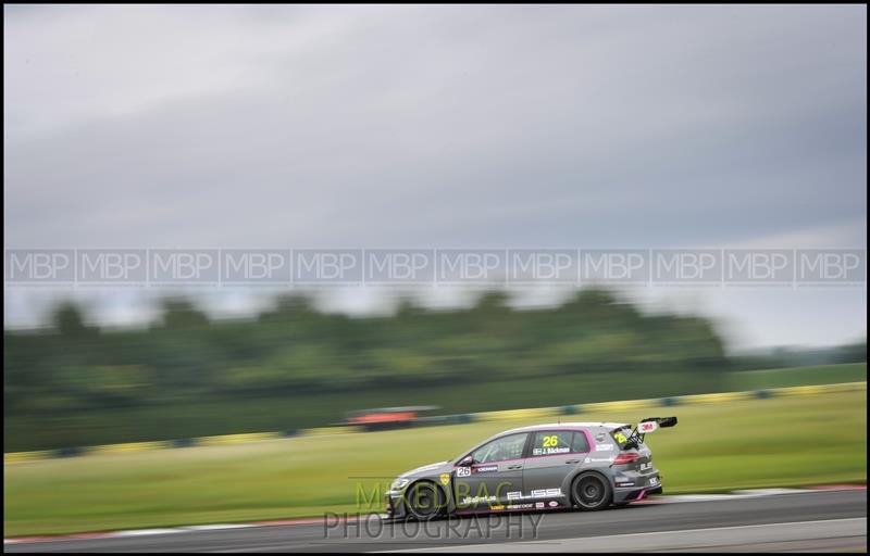 TCR UK, Croft Circuit motorsport photography uk