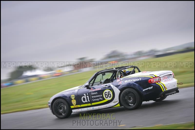 TCR UK, Croft Circuit motorsport photography uk