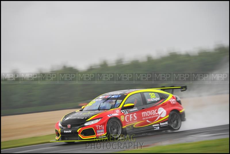 TCR UK, Croft Circuit motorsport photography uk