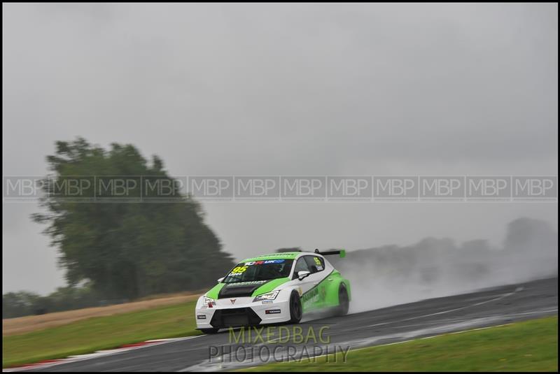 TCR UK, Croft Circuit motorsport photography uk