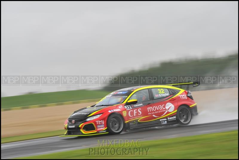 TCR UK, Croft Circuit motorsport photography uk