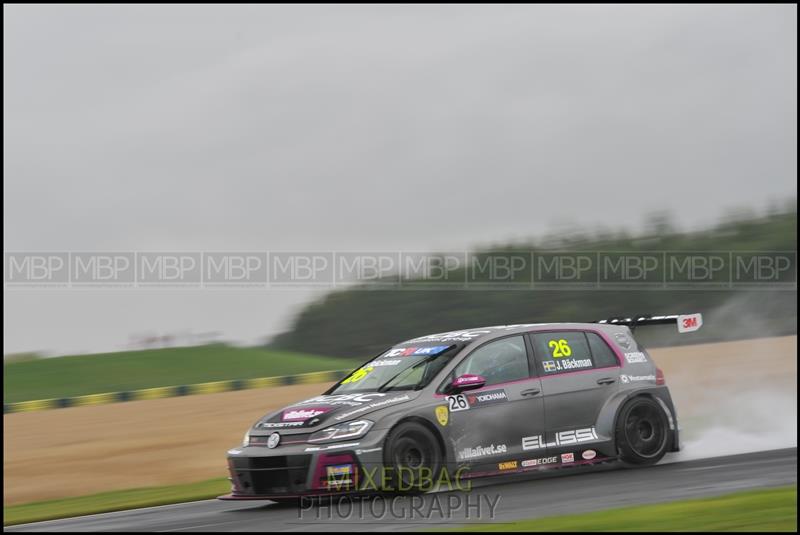 TCR UK, Croft Circuit motorsport photography uk