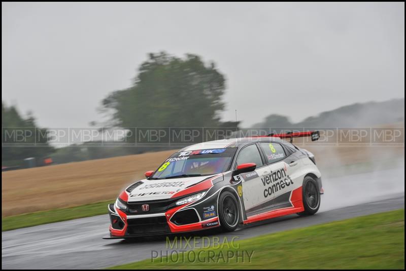 TCR UK, Croft Circuit motorsport photography uk