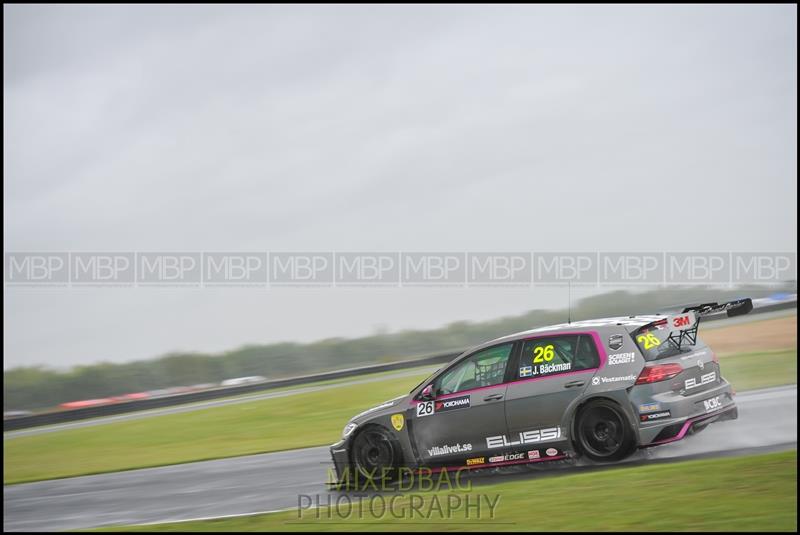 TCR UK, Croft Circuit motorsport photography uk