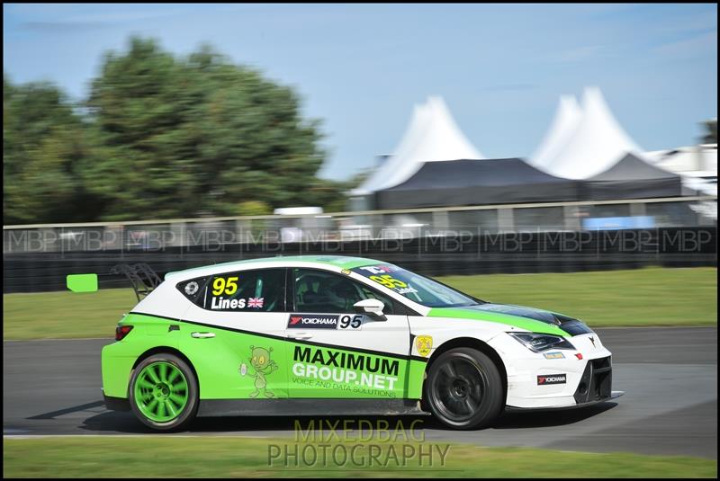 TCR UK, Croft Circuit motorsport photography uk