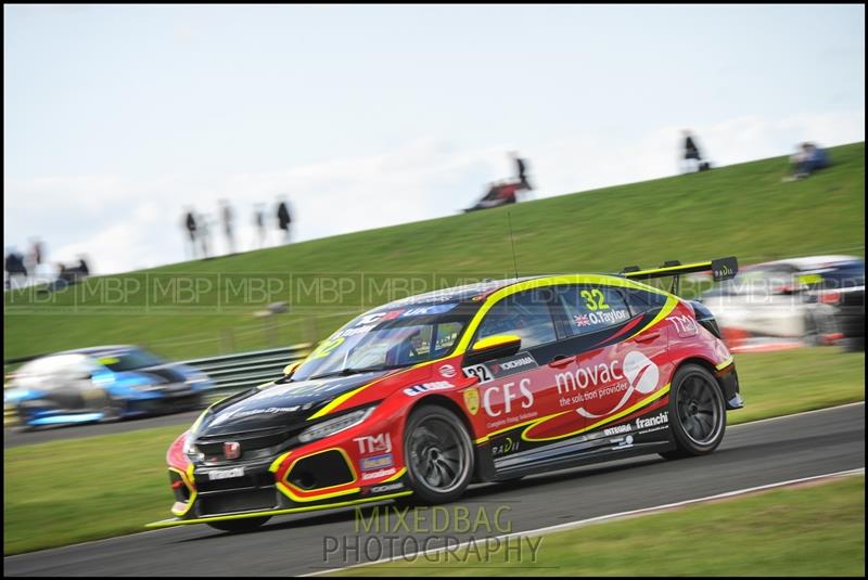 TCR UK, Croft Circuit motorsport photography uk