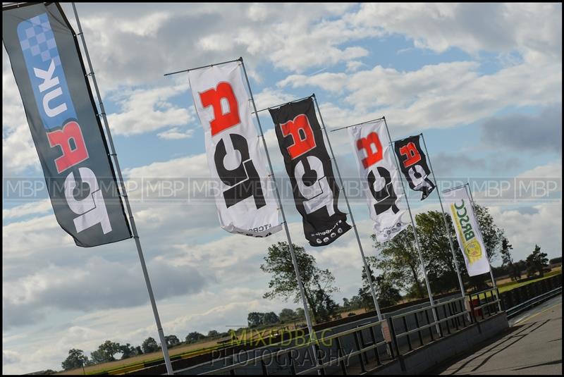 TCR UK, Croft Circuit motorsport photography uk