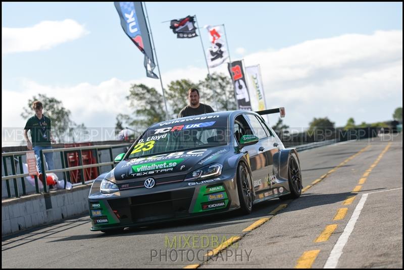 TCR UK, Croft Circuit motorsport photography uk