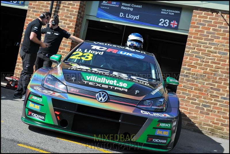 TCR UK, Croft Circuit motorsport photography uk