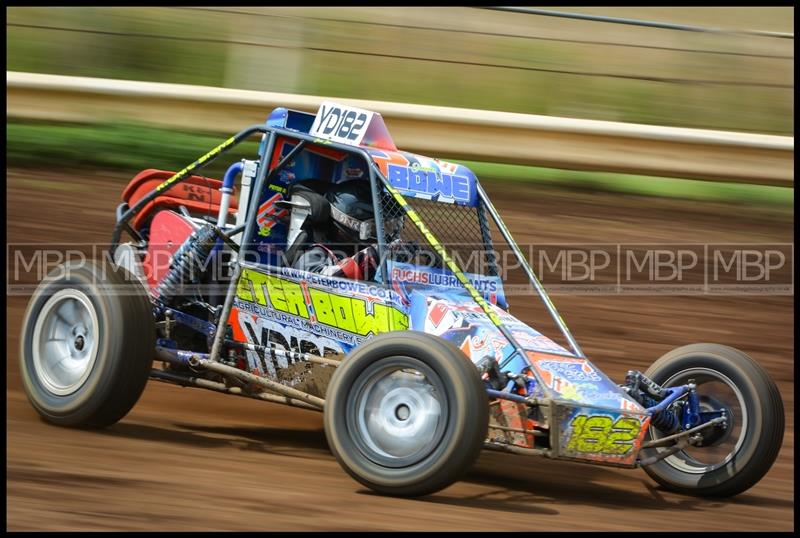 Triple Crown Challenge R2, YD Autograss motorsport photography uk